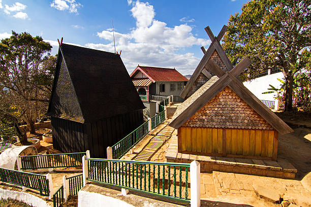 Visite des Rova : Ambohimanga, Antsahadinta, Iarivo