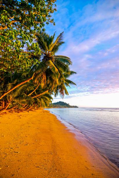 SAINTE-MARIE : EXPLORATION ET DÉTENTE SUR L’ÎLE PARADISIAQUE